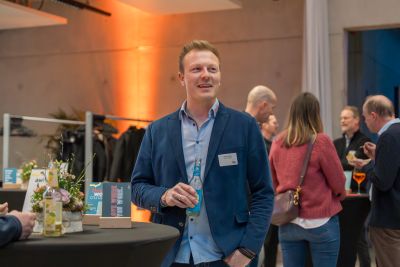 Vertrieb Büro- und Objekteinrichtung