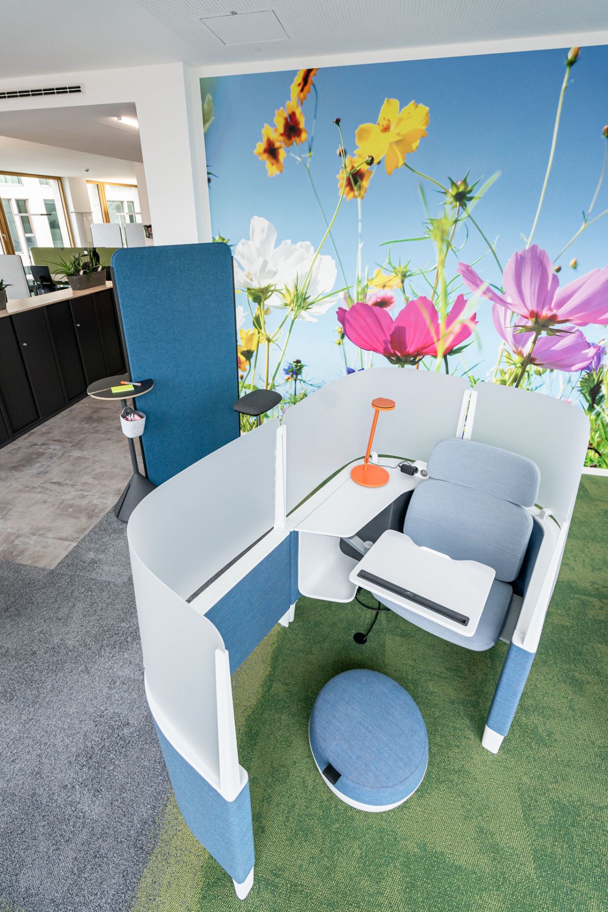 Worklounge auf offene Bürofläche
