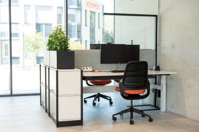 Der moderne Arbeitsplatz verbindet Mensch, Raum und Technik